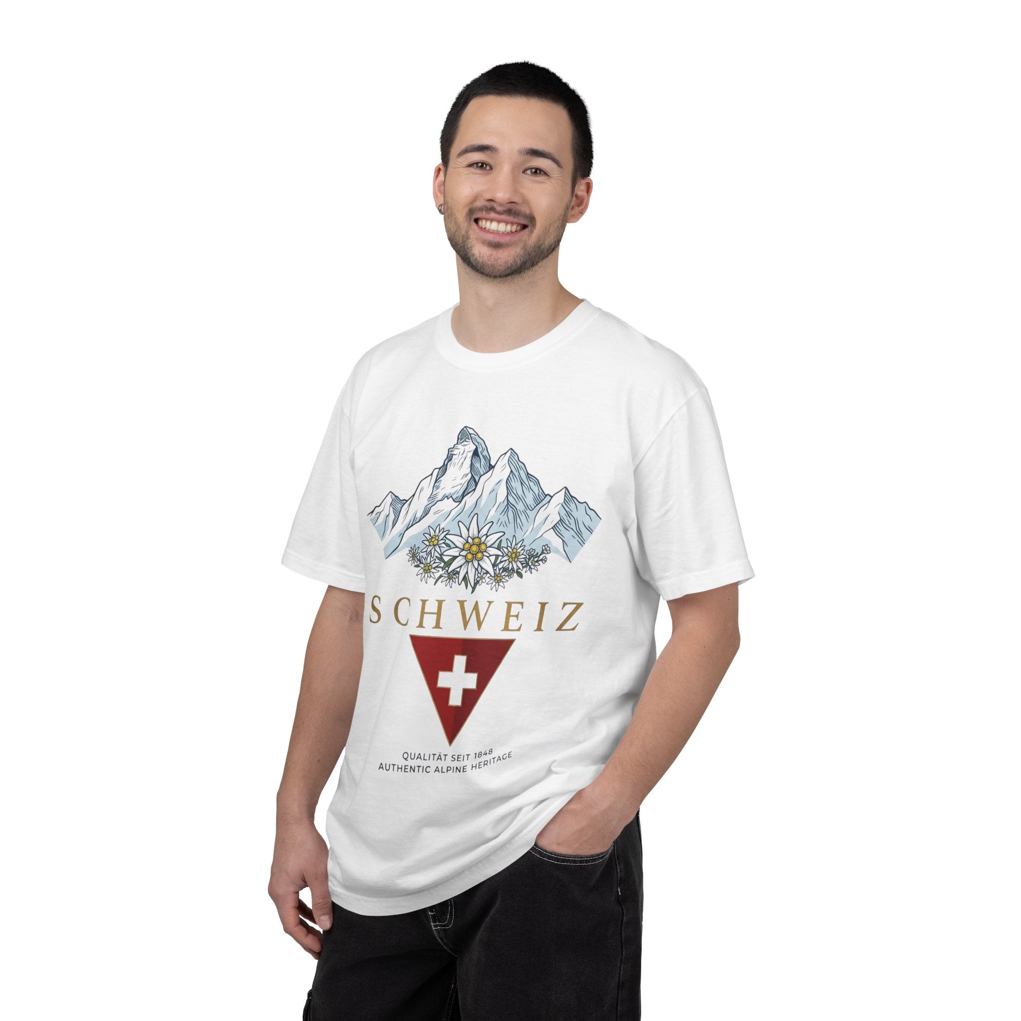 Schweiz Alpine Mountain T-Shirt — Swiss Flag & Edelweiss Graphic