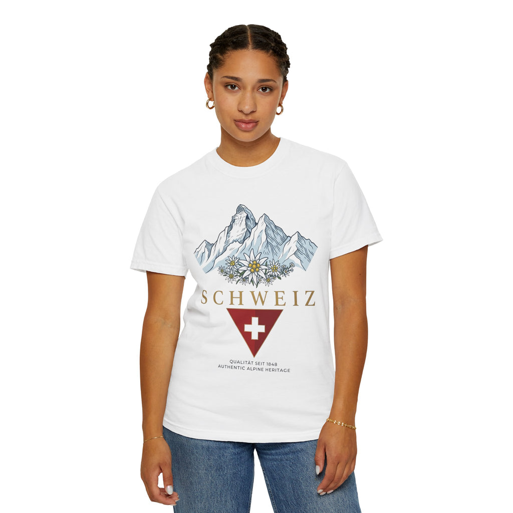 Schweiz Alpine Mountain T-Shirt — Swiss Flag & Edelweiss Graphic